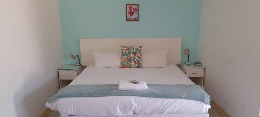 Tshulu Tsha Nabe B&B Bulawayo Exterior photo